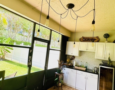 9205 Dupont Place - Photo Thumbnail 21