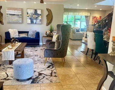 9205 Dupont Place - Photo Thumbnail 7