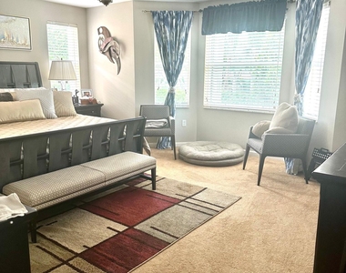 9205 Dupont Place - Photo Thumbnail 34