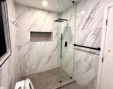 4411 Thomas Street - Photo Thumbnail 18