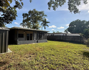 4411 Thomas Street - Photo Thumbnail 28