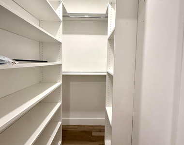 4411 Thomas Street - Photo Thumbnail 24