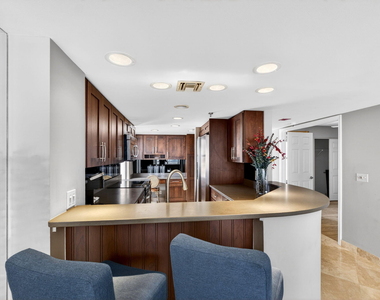 3901 S Flagler Drive - Photo Thumbnail 4