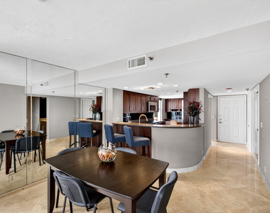 3901 S Flagler Drive - Photo Thumbnail 8