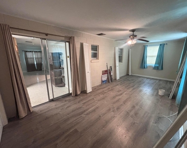 202 W Balboa Street - Photo Thumbnail 8