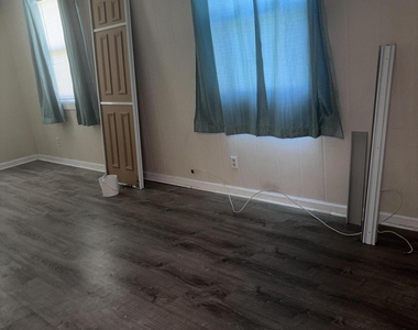 202 W Balboa Street - Photo Thumbnail 7