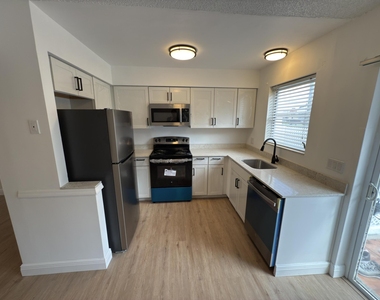 2819 Sw Cornell Avenue - Photo Thumbnail 28