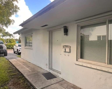 726 Sw 7th Street - Photo Thumbnail 2