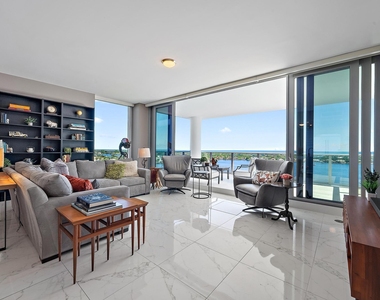 1 Water Club Way - Photo Thumbnail 4