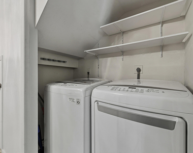 3852 Jefferson Street - Photo Thumbnail 13