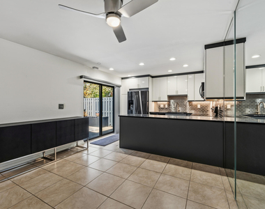 3852 Jefferson Street - Photo Thumbnail 10
