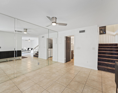 3852 Jefferson Street - Photo Thumbnail 5