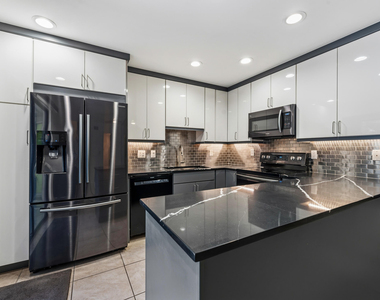 3852 Jefferson Street - Photo Thumbnail 7