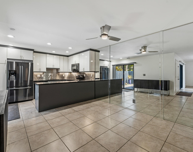 3852 Jefferson Street - Photo Thumbnail 11