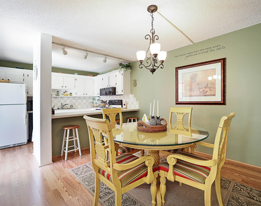 825 Center Street - Photo Thumbnail 7