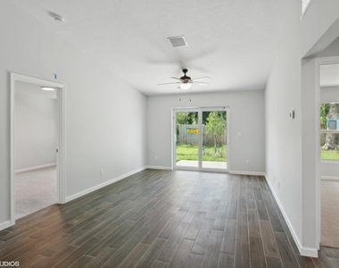 636 35th Street - Photo Thumbnail 3