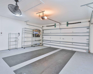 713 Forsyth Street - Photo Thumbnail 5