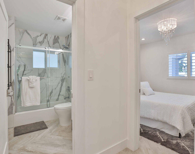713 Forsyth Street - Photo Thumbnail 24