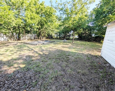 911 Nw 98th Street - Photo Thumbnail 11