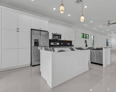 5501 Santa Rosa Lane - Photo Thumbnail 8