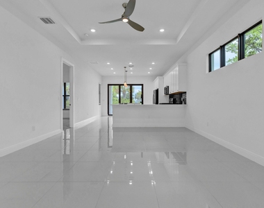 5501 Santa Rosa Lane - Photo Thumbnail 5