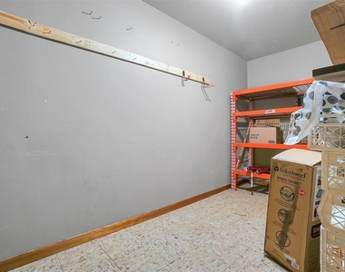 615 N Oak Street - Photo Thumbnail 15