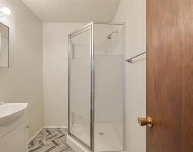 1133 Stubbeman Avenue - Photo Thumbnail 13