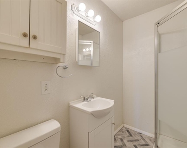 1133 Stubbeman Avenue - Photo Thumbnail 14