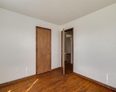 1133 Stubbeman Avenue - Photo Thumbnail 12