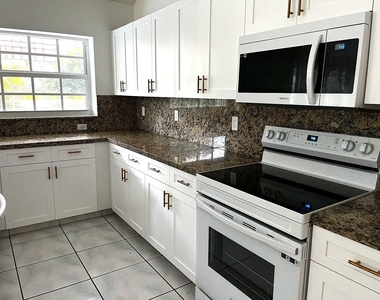 9590 Islamorada Terrace - Photo Thumbnail 3