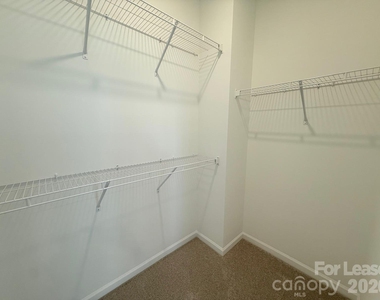 5555 Wolfpack Alley - Photo Thumbnail 16