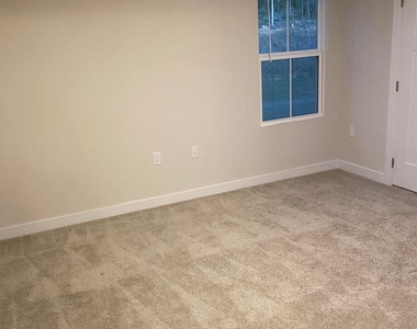 2224 Goldwood Drive - Photo Thumbnail 10
