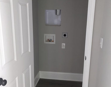 208 Walters Street - Photo Thumbnail 13