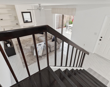 564 Springdale Circle - Photo Thumbnail 14