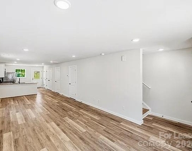 259/261 Vanderbilt Road - Photo Thumbnail 4