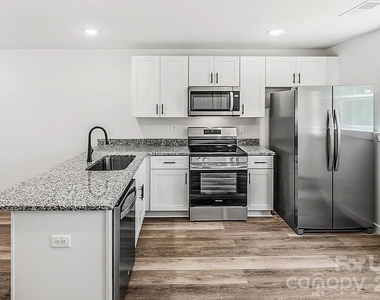 259/261 Vanderbilt Road - Photo Thumbnail 8