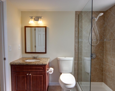 342 Southwind Drive - Photo Thumbnail 5