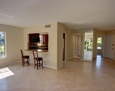 342 Southwind Drive - Photo Thumbnail 6