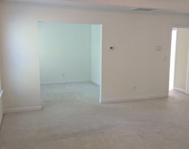 10832 Clark Street - Photo Thumbnail 9