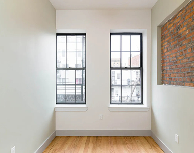 283 Himrod Street - Photo Thumbnail 7
