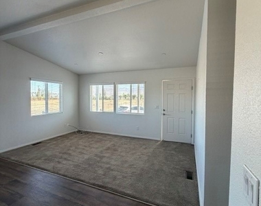 43601 Florida Ave - Photo Thumbnail 6