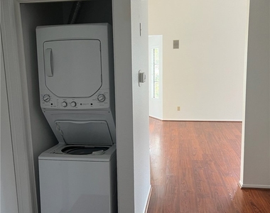 4005 Carmel View Road - Photo Thumbnail 11