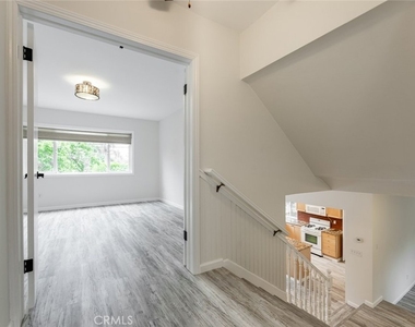 19834 Haynes Street - Photo Thumbnail 18