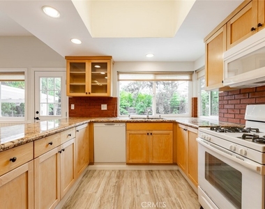 19834 Haynes Street - Photo Thumbnail 7