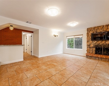 19834 Haynes Street - Photo Thumbnail 13