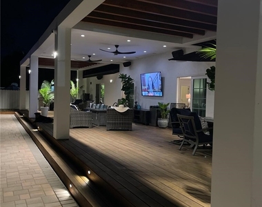 9150 Zelzah Avenue - Photo Thumbnail 18