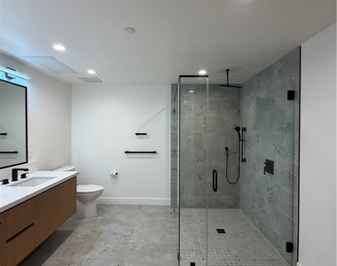 1123 S Shenandoah - Photo Thumbnail 7