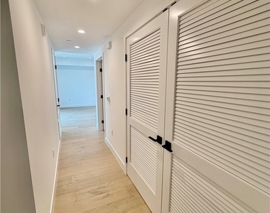 1123 S Shenandoah - Photo Thumbnail 13
