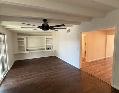13612 Carfax - Photo Thumbnail 10