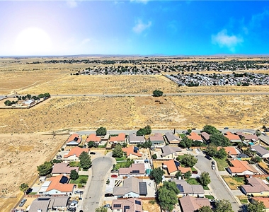 45446 17th East Street - Photo Thumbnail 23